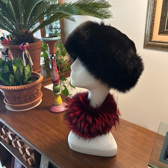 TheFurVault Lenore Marshall Ranch Mink Hat With Fox Trim, AOS, New with Tags main image 11